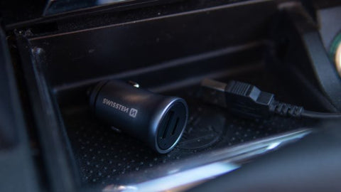 Swissten 2.4A Power Delivery (36W) Car Charger - 20111740 - With USB-A & USB-C Port - Silver
