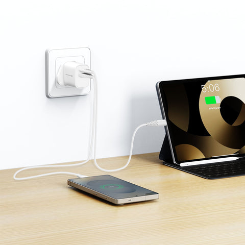 Swissten Edge Travel Charger (35W) - 22045102 - UK Plug
