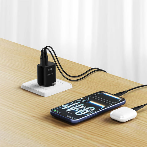 Swissten Edge USB-C + USB-A Travel Charger (20W) - 22071712 - Black