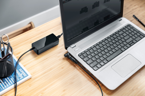 Trust Primo Universal Laptop Charger 70W-19V