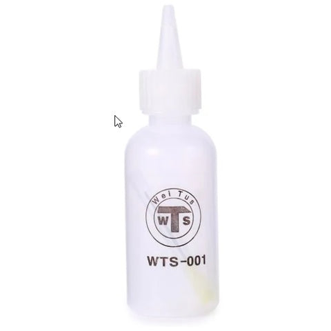 Wei Tus Flux Alcohol Bottle With Funnel And Needle - WTS-001